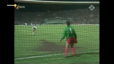 Roma-Liverpool il rigore di Graziani nella finale di Coppa Campioni del 1984 | video