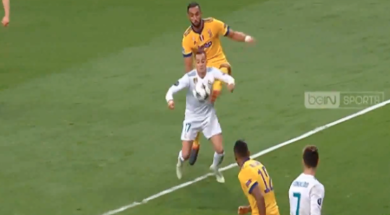 Real Madrid-Juventus. Il rigore di Benatia per fallo su Vazquez | video