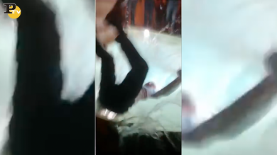 Pallotta, tuffo nella fontana di Piazza del Popolo dopo Roma-Barcellona | video