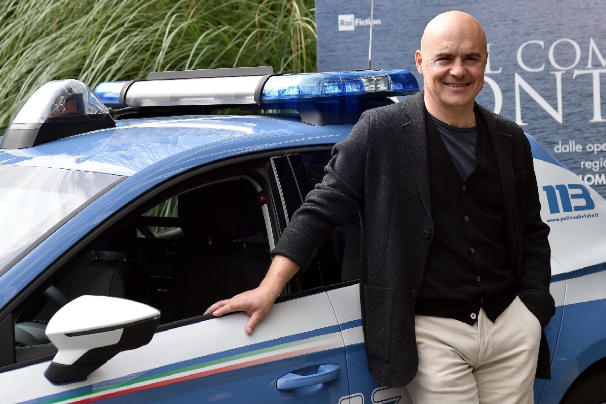 Il Commissario Montalbano e le indagini su “Una lama di luce” Il Commissario Montalbano e le indagini su “Una lama di luce”