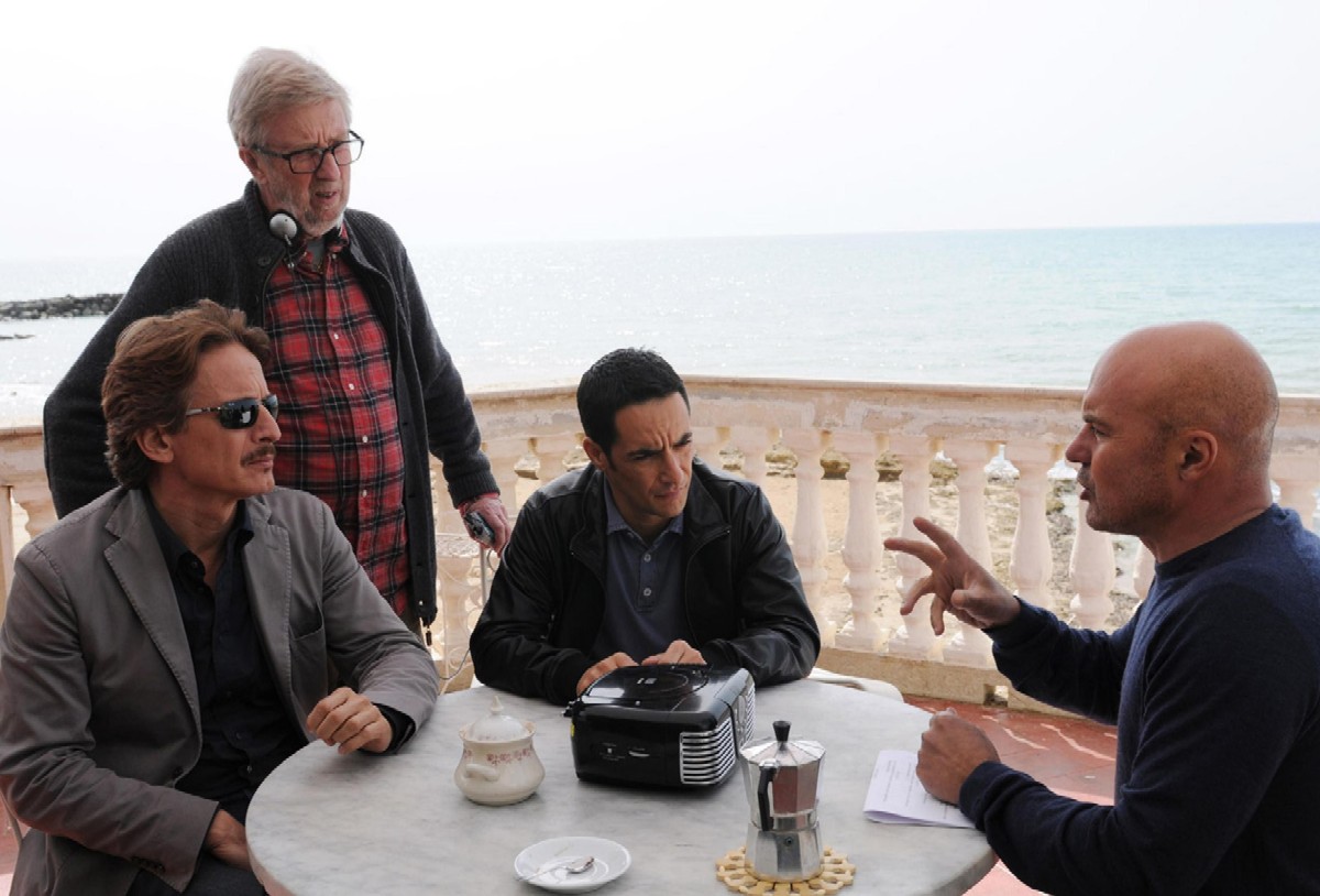 Il Commissario Montalbano e le indagini su “Una lama di luce” Il Commissario Montalbano e le indagini su “Una lama di luce”