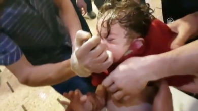 Siria: strage con armi chimiche a Ghouta, colpiti molti bambini | video