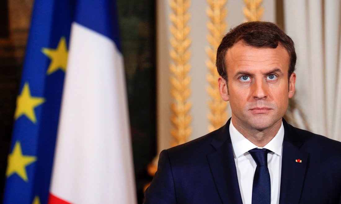 Perché Macron, per governare dal centro, guarda a destra