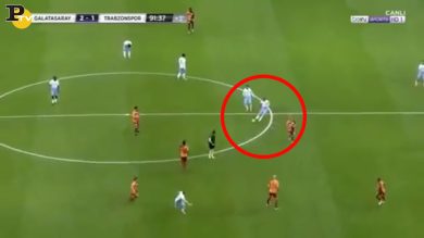 Kucka: incredibile gol su punizione da centrocampo in Turchia | video