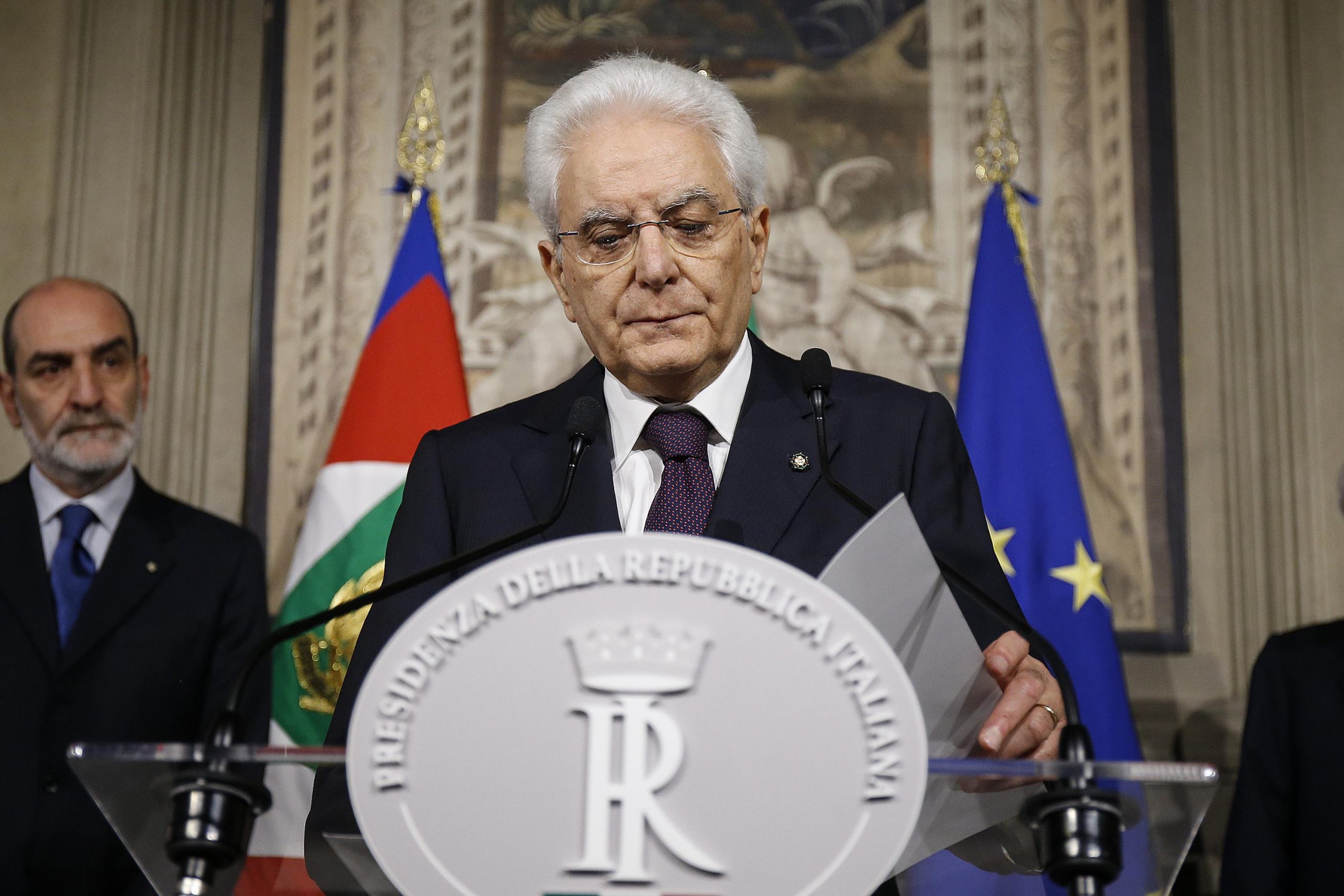 Crisi politica, perché danneggia l’economia