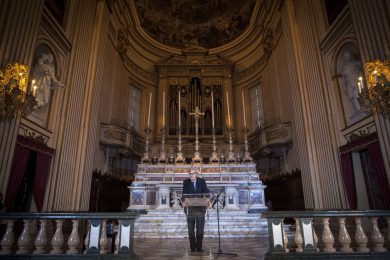 La lezione d’arte di Vittorio Sgarbi a Reggio Emilia