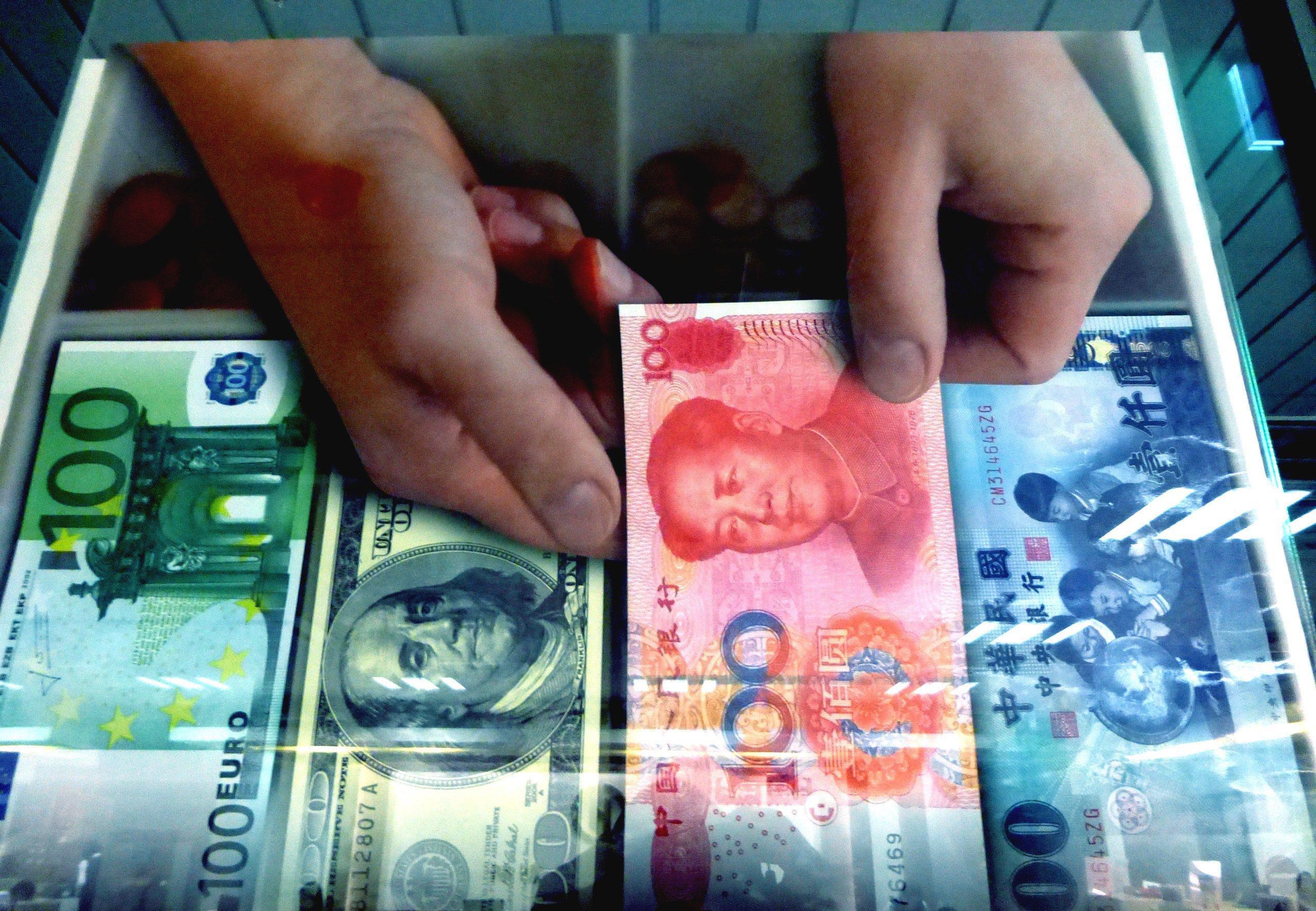 Foreign fighters: come si finanziano con i money transfer e gli internet point