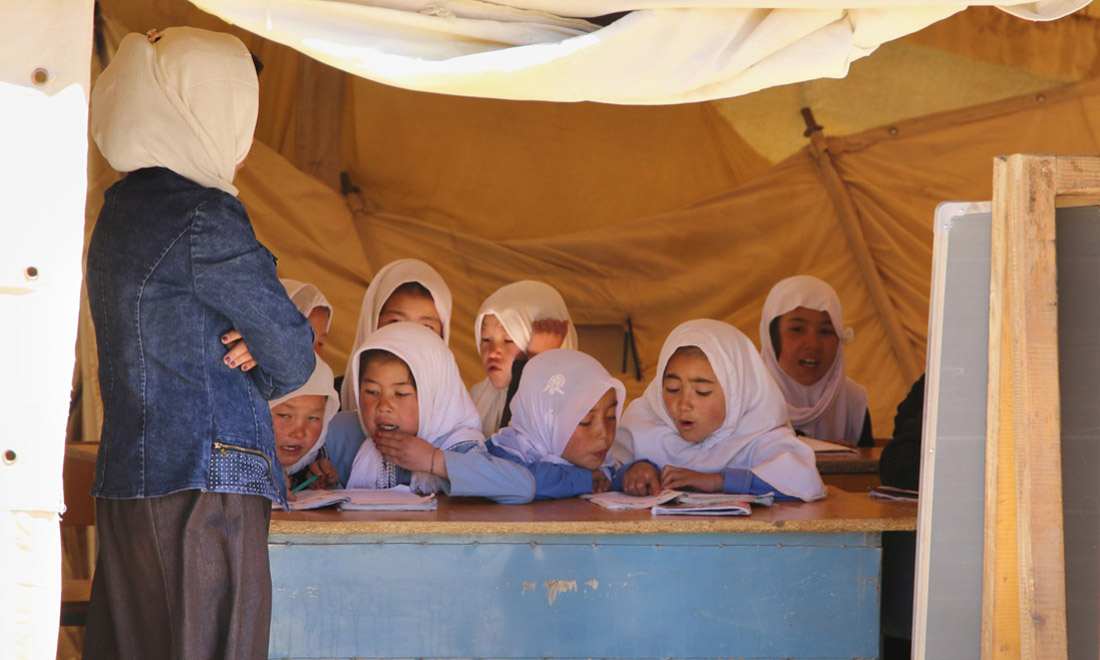 Afghanistan: viaggio a Bamiyan, dove gli italiani fanno scuola alle donne Afghanistan: viaggio a Bamiyan, dove gli italiani fanno scuola alle donne