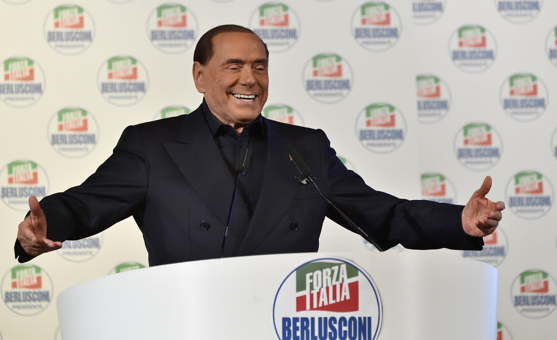 Perché la riabilitazione di Berlusconi ha riaperto i giochi