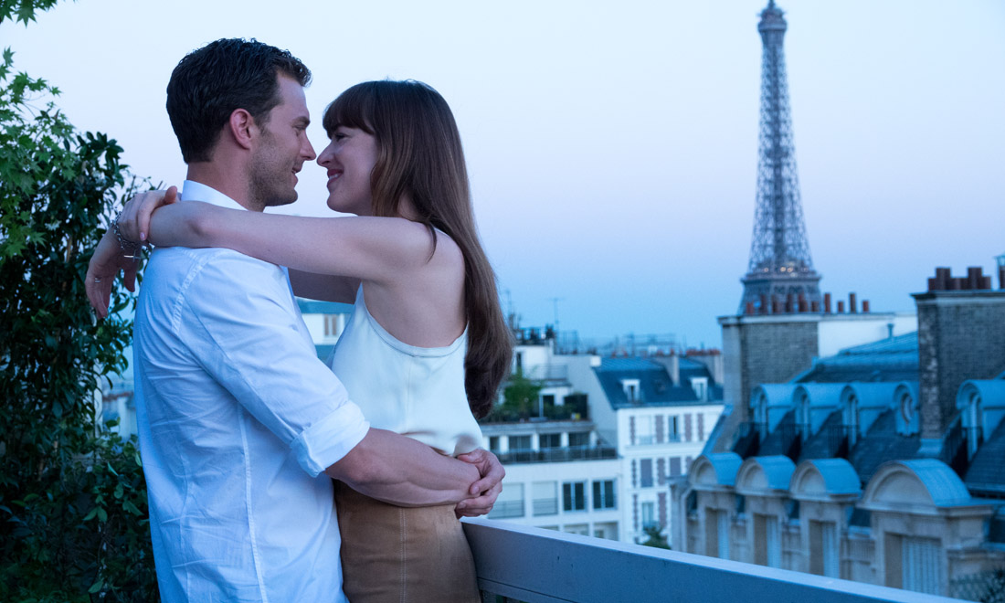 Cinquanta sfumature di rosso, il film: il dvd in edicola con Panorama Cinquanta sfumature di rosso, il film: il dvd in edicola con Panorama