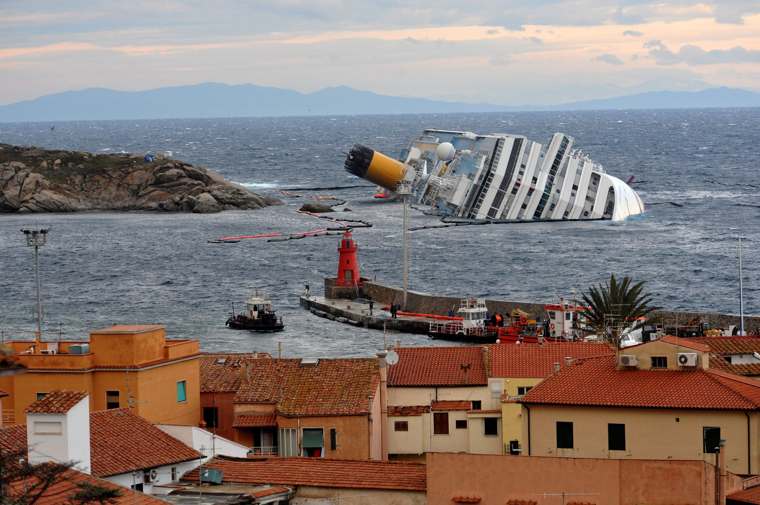 E ora al Giglio aspettano la ricostruzione dei fondali marini