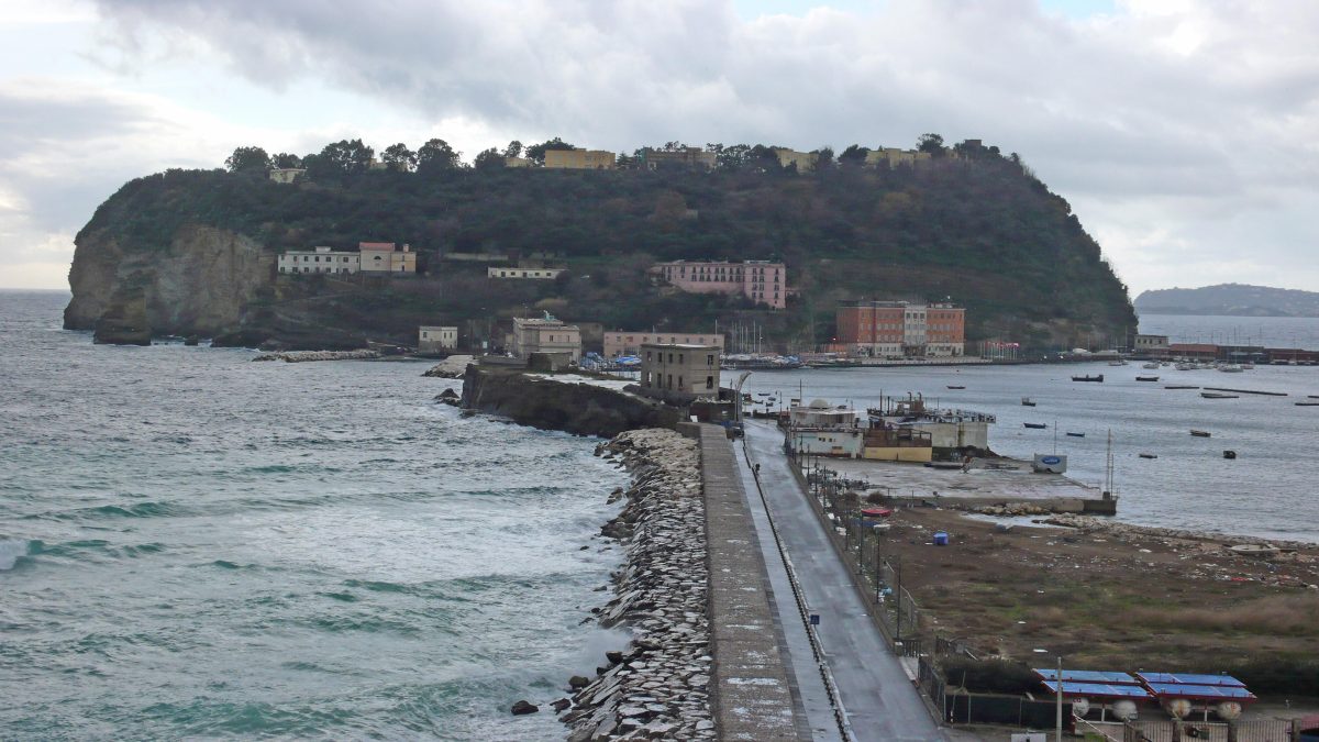 Galleria foto 'Chi è Liberato? La teoria sulla sua identità' - foto 2