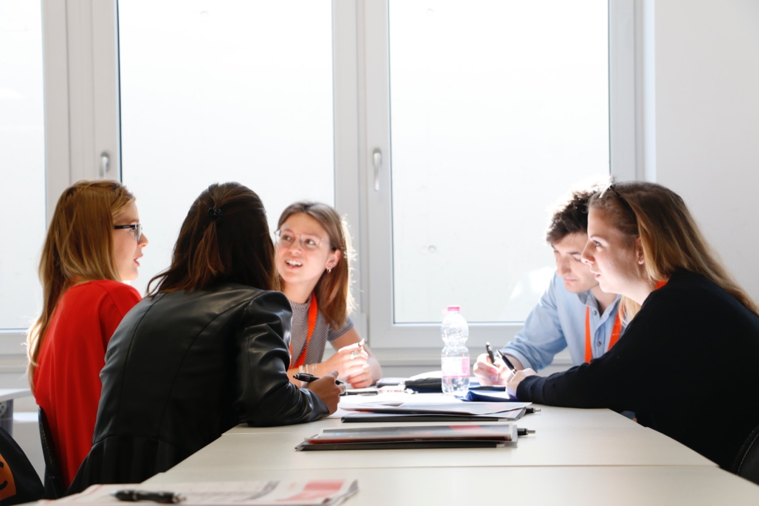 Lavoro: a lezione di strategie e tecniche per affinare la ricerca