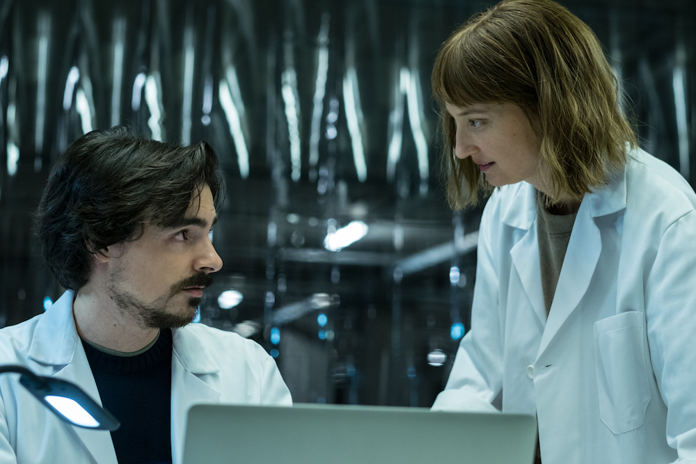 Il Miracolo: arriva la serie diretta da Niccolò Ammaniti. Foto e trailer