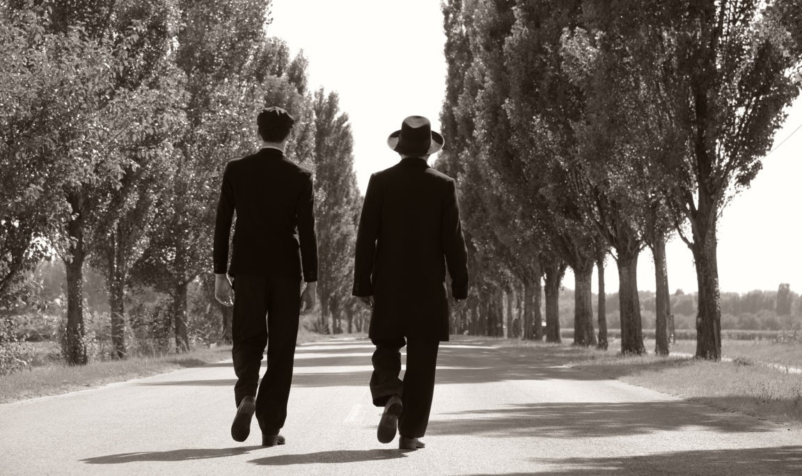 1945: due “visitors” nel villaggio della vergogna – Recensione 1945: due “visitors” nel villaggio della vergogna – Recensione