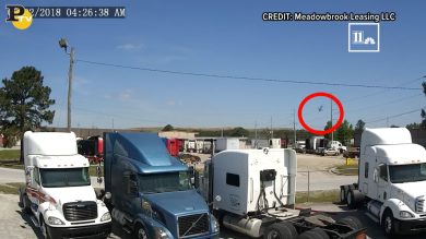 Aereo militare si schianta al suolo a Savannah. 9 morti | video