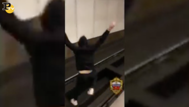 Mosca: ragazzo salta sui binari della metropolitana per una bravata | video