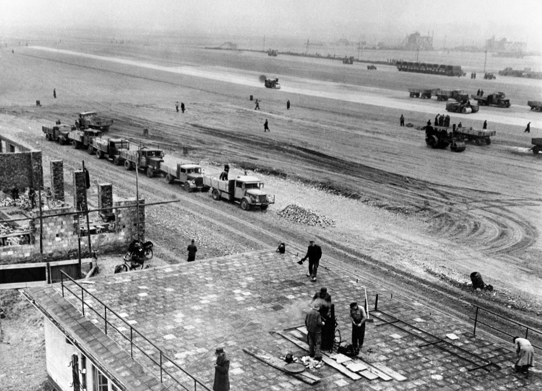 1948, 70 anni fa il ponte aereo di Berlino: storia e foto