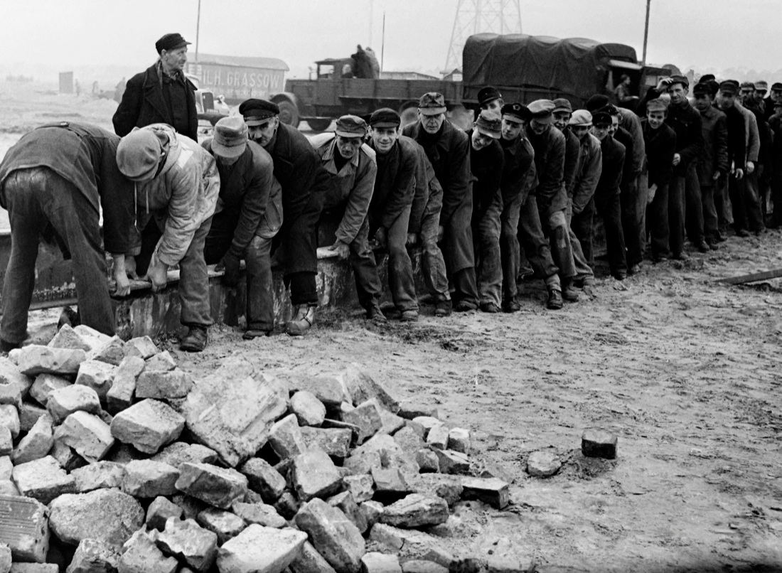 1948, 70 anni fa il ponte aereo di Berlino: storia e foto