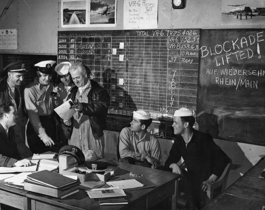 1948, 70 anni fa il ponte aereo di Berlino: storia e foto