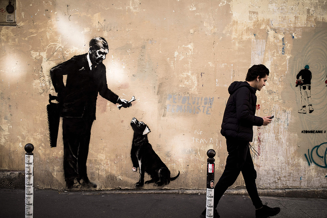 Immigrazione: anche Banksy contro le politiche europee Immigrazione: anche Banksy contro le politiche europee