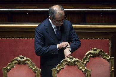 Debito pubblico, come ridurlo