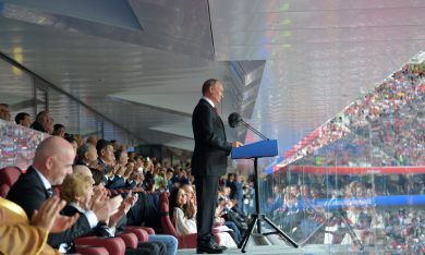 Putin: il magnete che attira Trump, i cinesi e i populisti amici