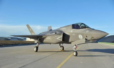 Cantieri navali, aerei F35, droni: 5 Stelle alla prova delle stellette
