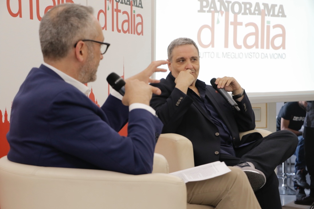 Maurizio De Giovanni e il suo ultimo libro “Sara al tramonto” Maurizio De Giovanni e il suo ultimo libro “Sara al tramonto”