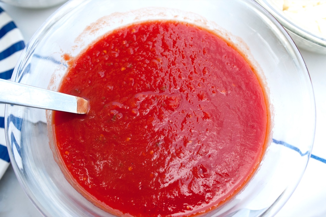 Napoli: la doppia pizza di Gino Sorbillo