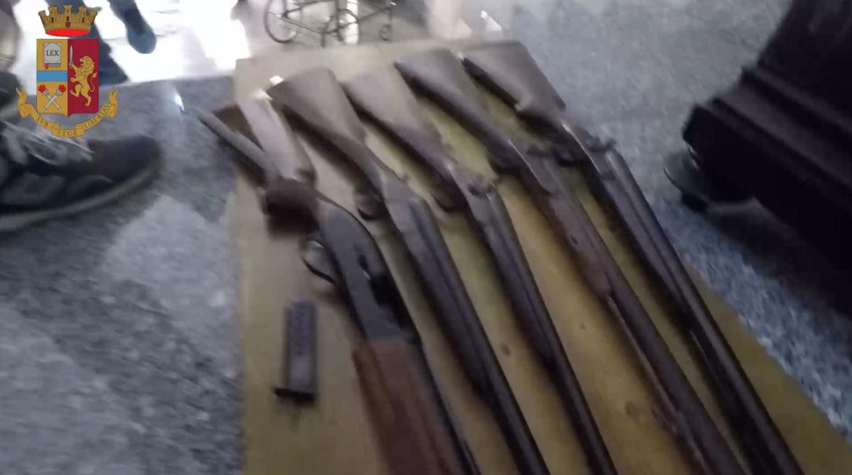 Galleria foto 'Blitz contro la rete che nasconde Matteo Messina Denaro: il punto sulle indagini' - foto 10