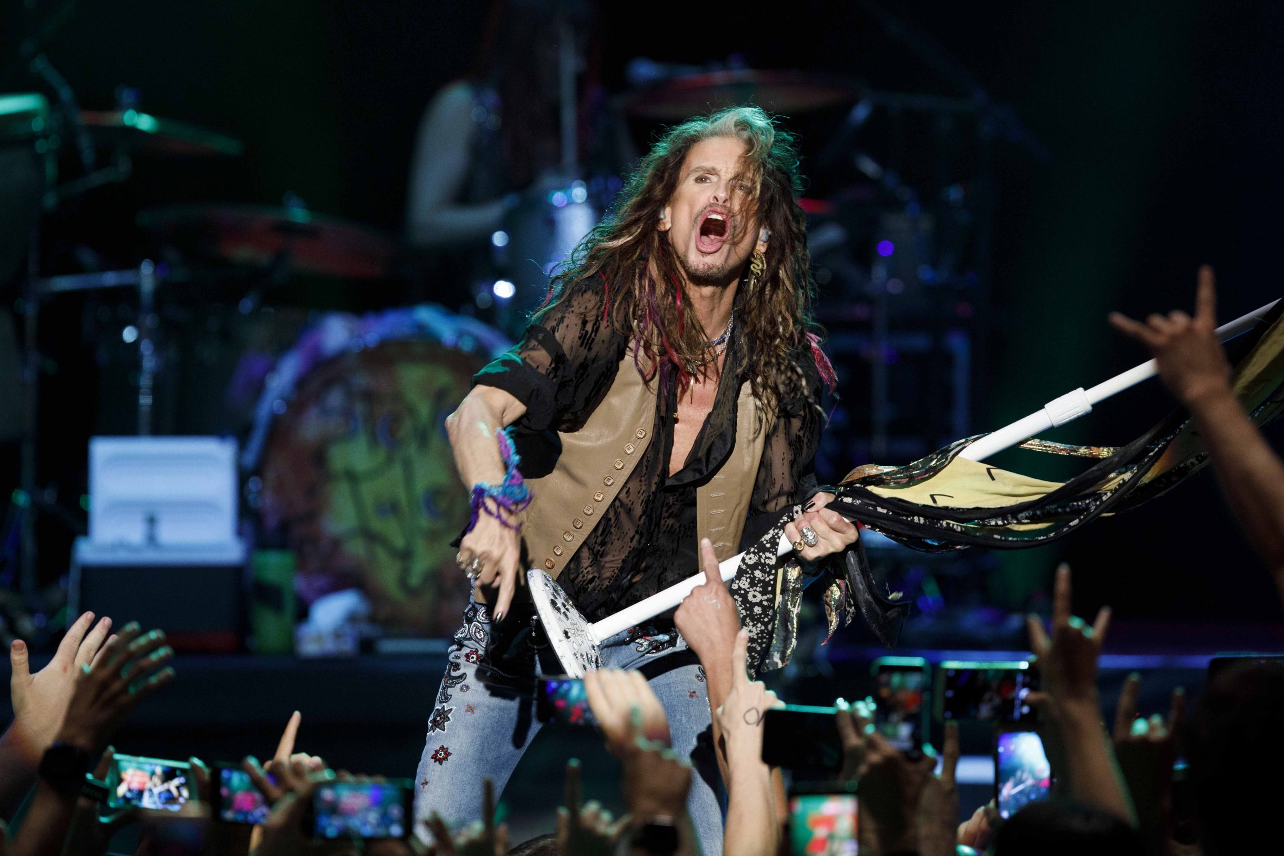 Steven Tyler tiene viva la fiamma del rock a Roma