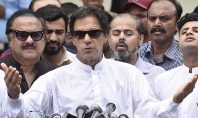 Chi è Imran Khan, il vincitore delle elezioni in Pakistan