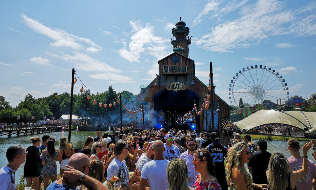 Un giorno vissuto dentro l’utopia di Tomorrowland Un giorno vissuto dentro l’utopia di Tomorrowland