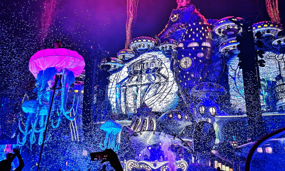 Un giorno vissuto dentro l’utopia di Tomorrowland Un giorno vissuto dentro l’utopia di Tomorrowland