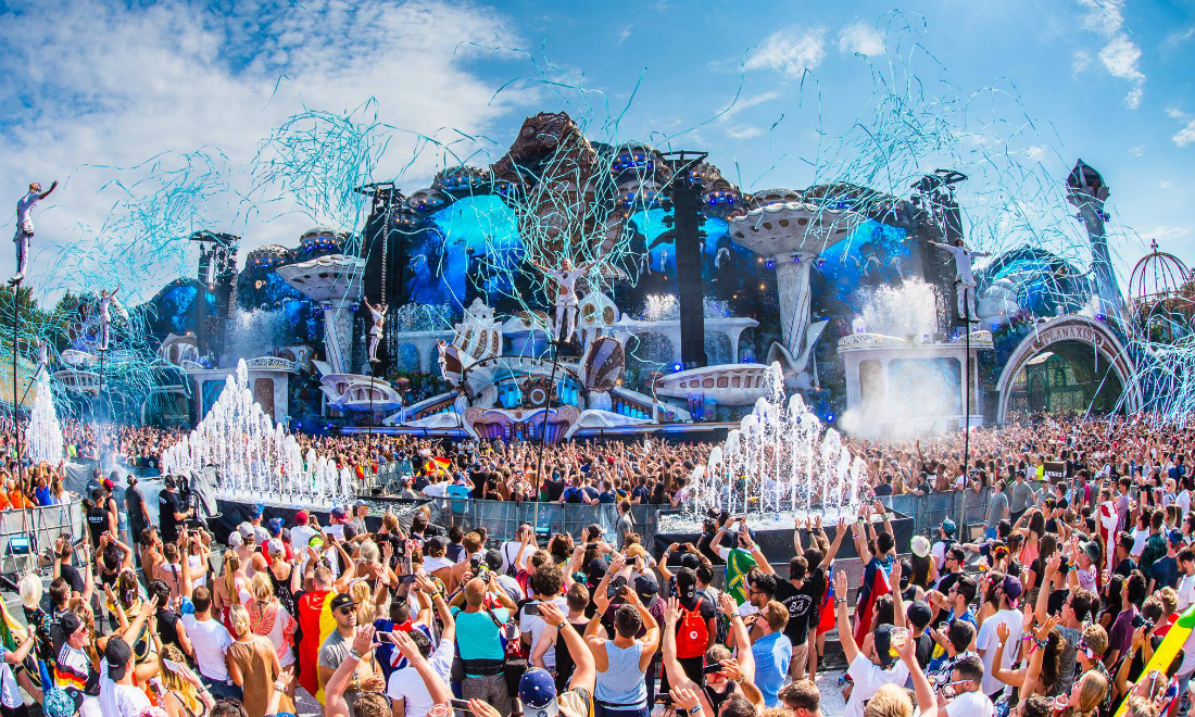 Un giorno vissuto dentro l’utopia di Tomorrowland Un giorno vissuto dentro l’utopia di Tomorrowland