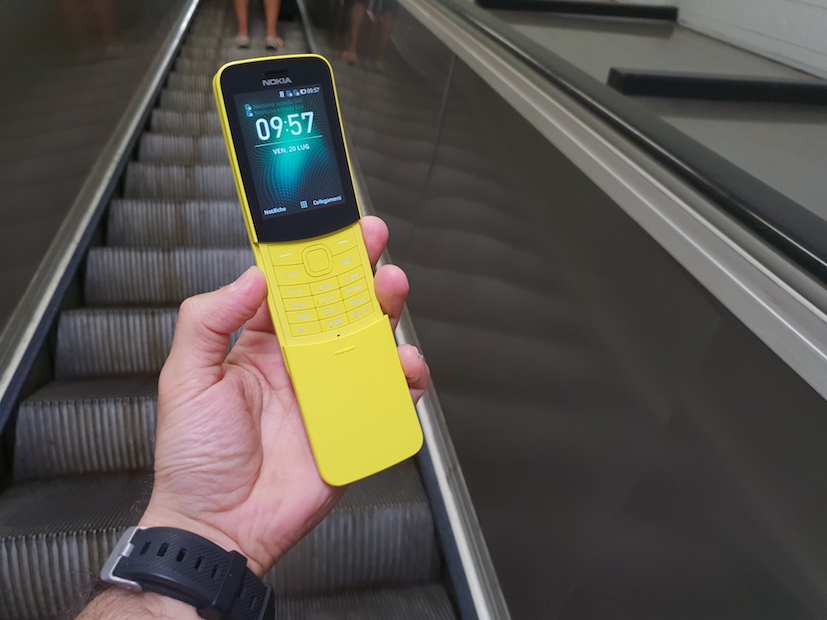 Perché il Nokia 8110 4G ci fa amare di nuovo gli smartphone Perché il Nokia 8110 4G ci fa amare di nuovo gli smartphone
