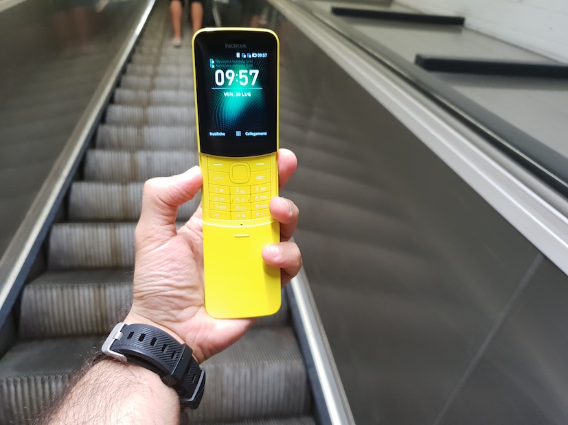 Perché il Nokia 8110 4G ci fa amare di nuovo gli smartphone
