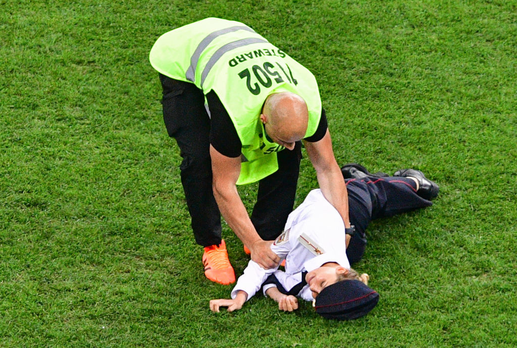 Pussy Riot: la protesta politica durante la finale dei Mondiali in Russia