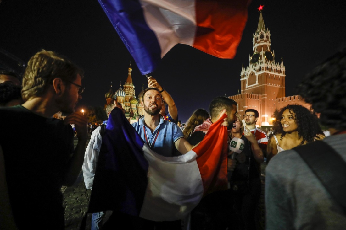Francia Campione del Mondo: le foto di un Paese in festa