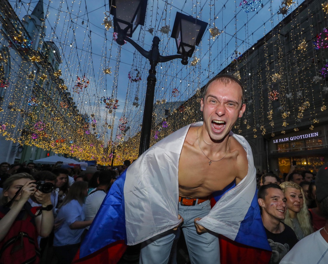 Francia Campione del Mondo: le foto di un Paese in festa