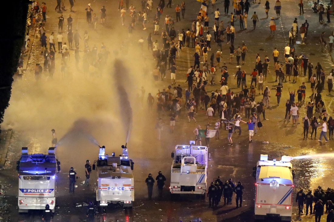 Francia Campione del Mondo: le foto di un Paese in festa
