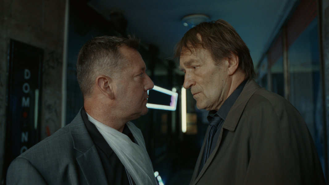 Una luna chiamata Europa nel cielo sopra Budapest – Recensione