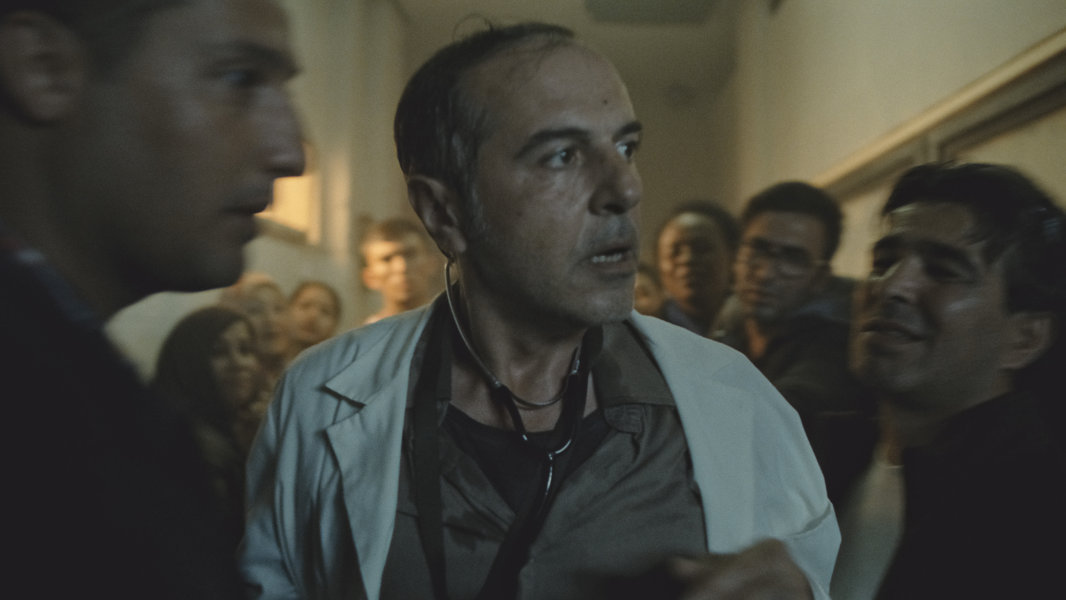 Una luna chiamata Europa nel cielo sopra Budapest – Recensione