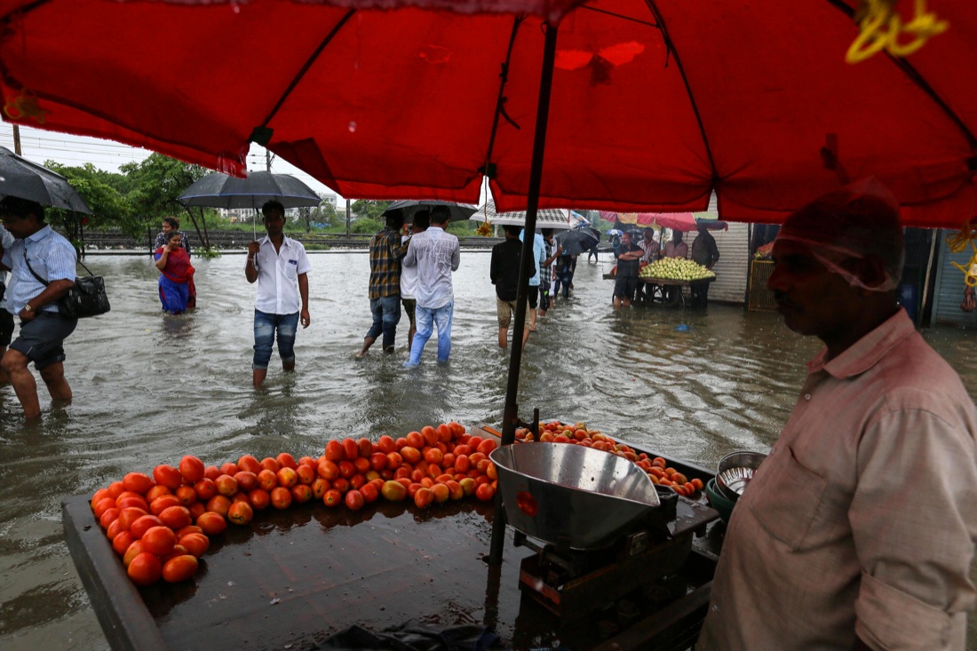 India: le piogge monsoniche allagano il Paese