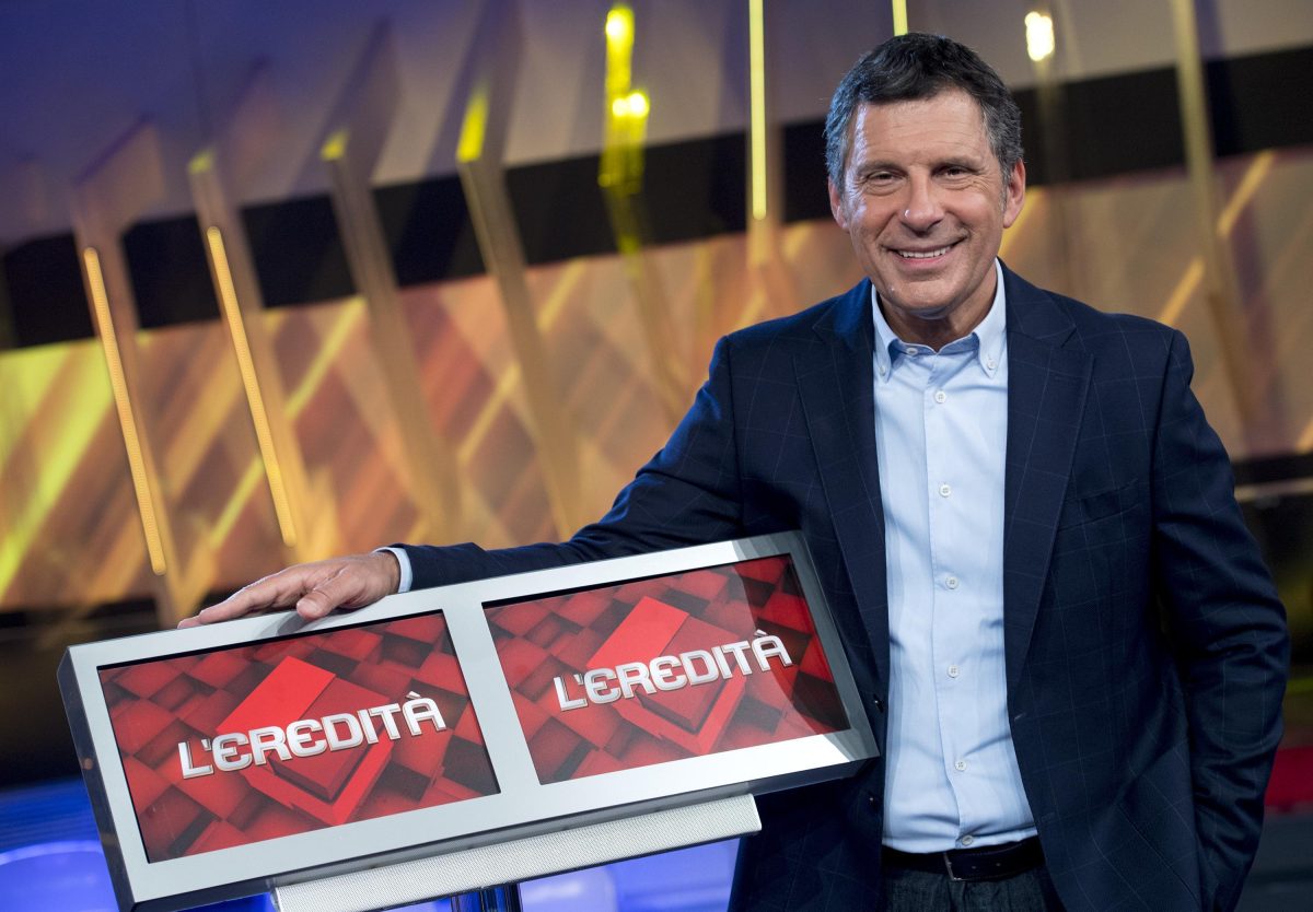 Galleria foto 'Fabrizio Frizzi: la Rai intitola al conduttore gli Studi Dear' - foto 7