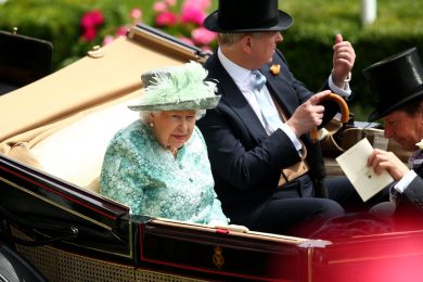 Così la Gran Bretagna si prepara alla morte della Regina Elisabetta