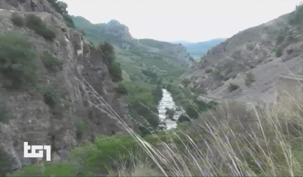 Galleria foto 'Calabria, 10 morti nel parco del Pollino: cosa è successo' - foto 5