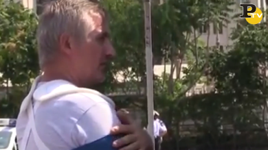 La testimonianza del camionista scampato al crollo del ponte Morandi torna sul luogo | video