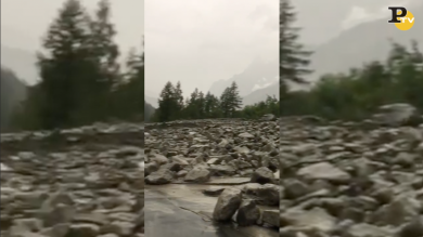Frana in Val Ferret. Turisti evacuati a Courmayeur | video
